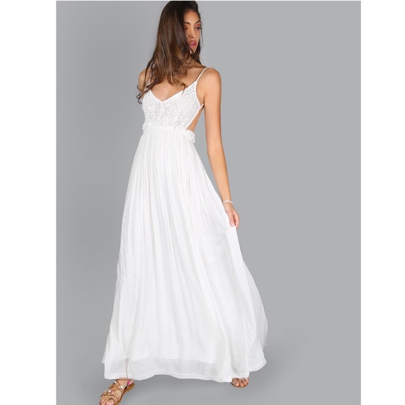 Backless Lace Detail White Maxi Dress - Picture 3 of 17